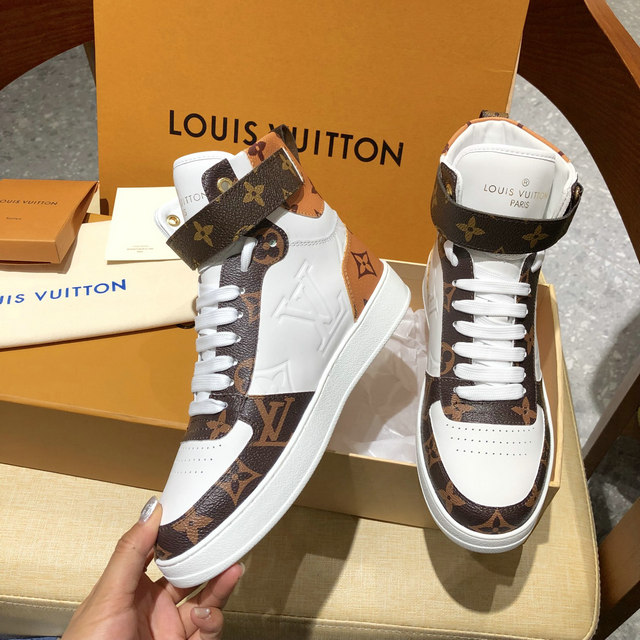 louis vuitton ladies tracksuit